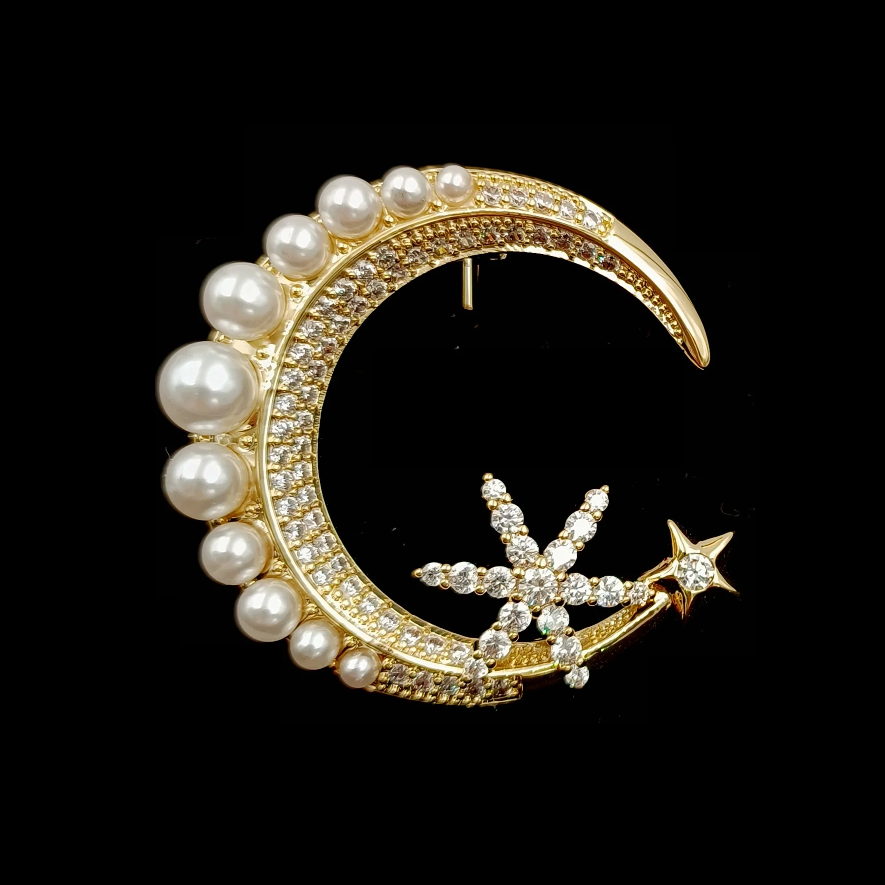 Glitter Gold Tone Imitated White Pearl Accent Burst Star Crescent Moon Brooch Pin for Unisex Vest Sweater Jackets Bag Accessory