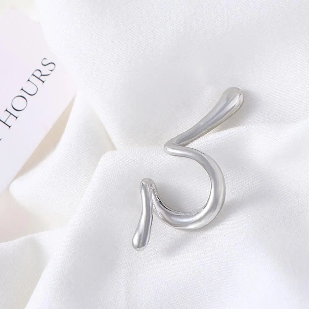 Chic Irregular Design Geometric Distortion Snake Ear Cuff Earrings for Women Without Piercing