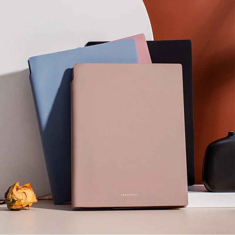 

Простой и модный блокнот в форме буквы U для ведения деловых встреч