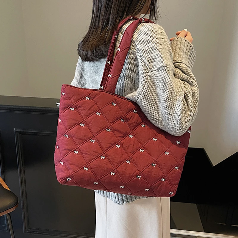 Large Capacity Shoulder Bag Cute Sweet Bow Prints Handbag Soft Puffer Tote Bag Women Commute Casual Simple Storage Bag