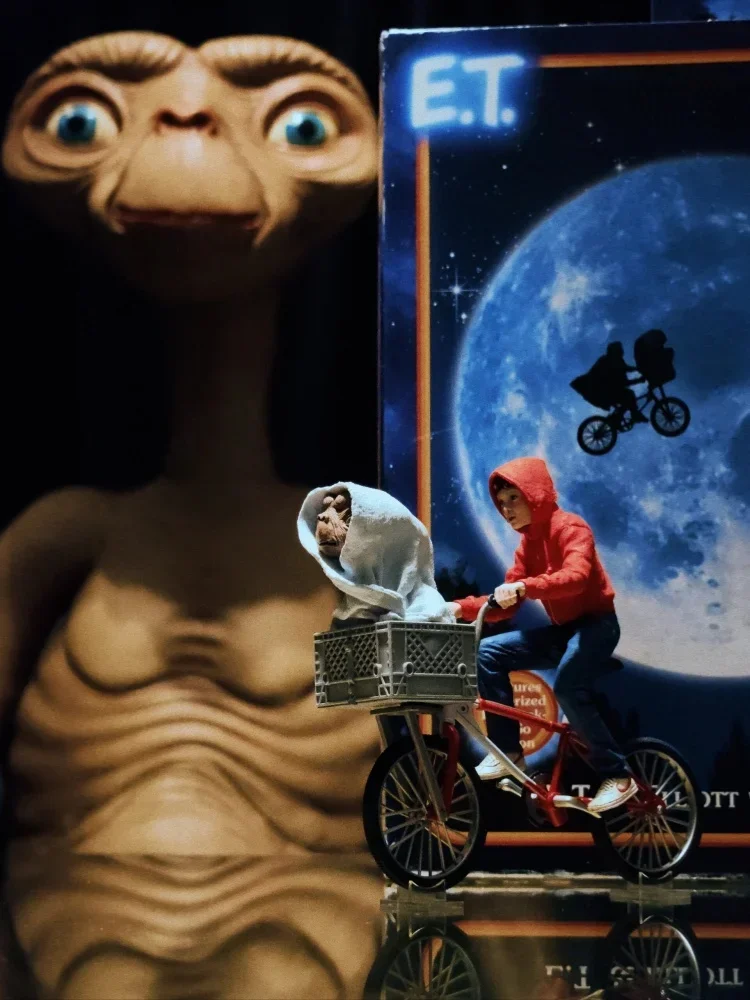 Neca E.t. Экстра-Эфир 40-й годовщины E.t. & Эллиот с велосипедом Ver Аниме экшн-фигурка модель подарок на день рождения игрушки