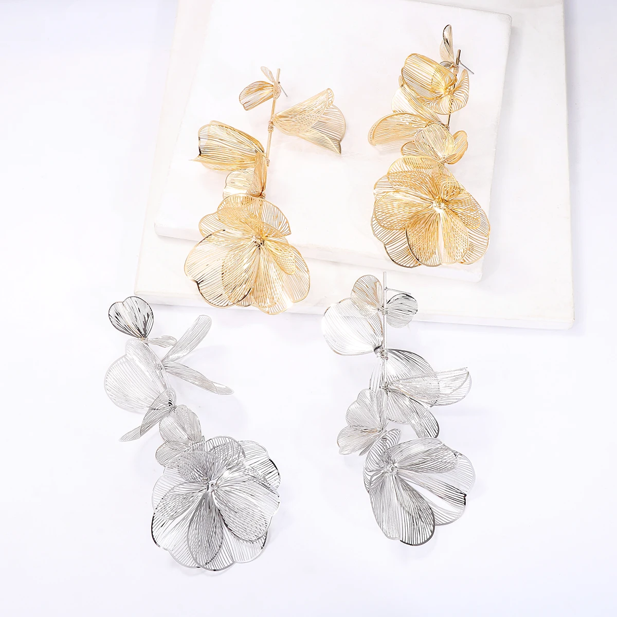 2024 New ZAA Earrings Long Metal Flower Dangle Drop Earrings for Women Vintage Golden Personality Jewelry Pendientes Wholesale