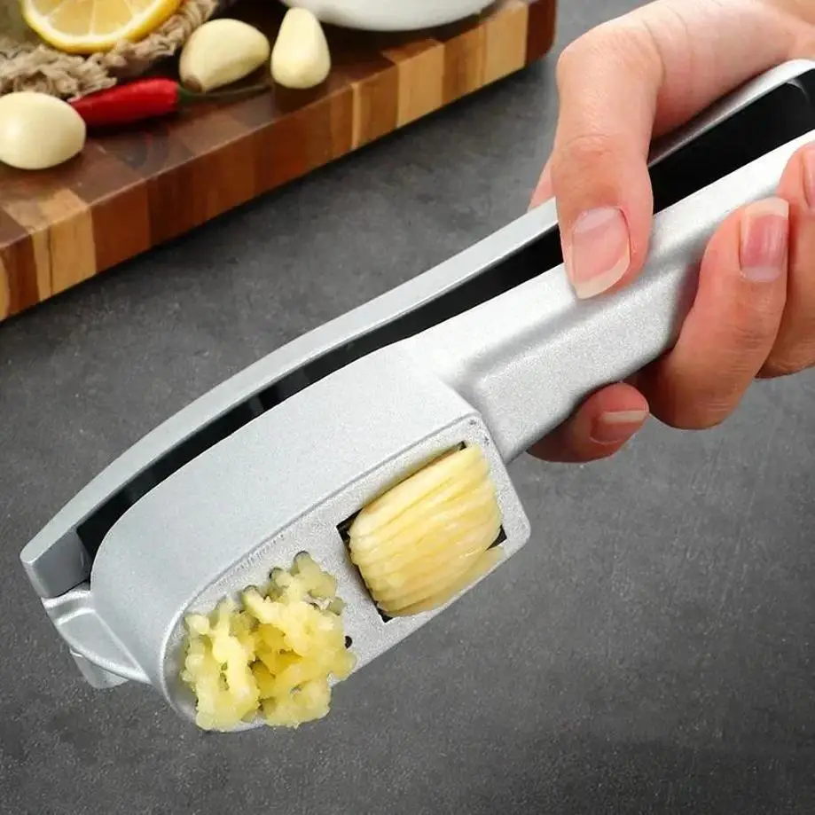 1 Pcs Multifunctional Garlic Ginger Press Kitchen Handheld Crusher Convenient Tool Grinding Slicer Stainless Steel