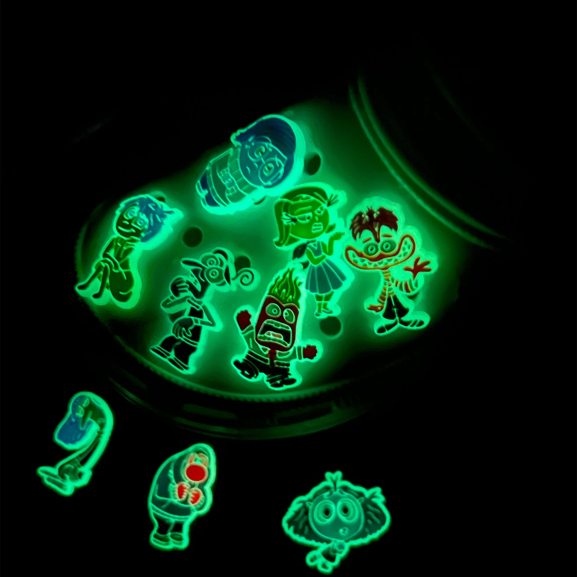 9pcs/set Luminous Inside Out Series Shoe Charms for Bubble Slides Sandals Halloween Christmas Santa Claus DIY Shoe Decorations