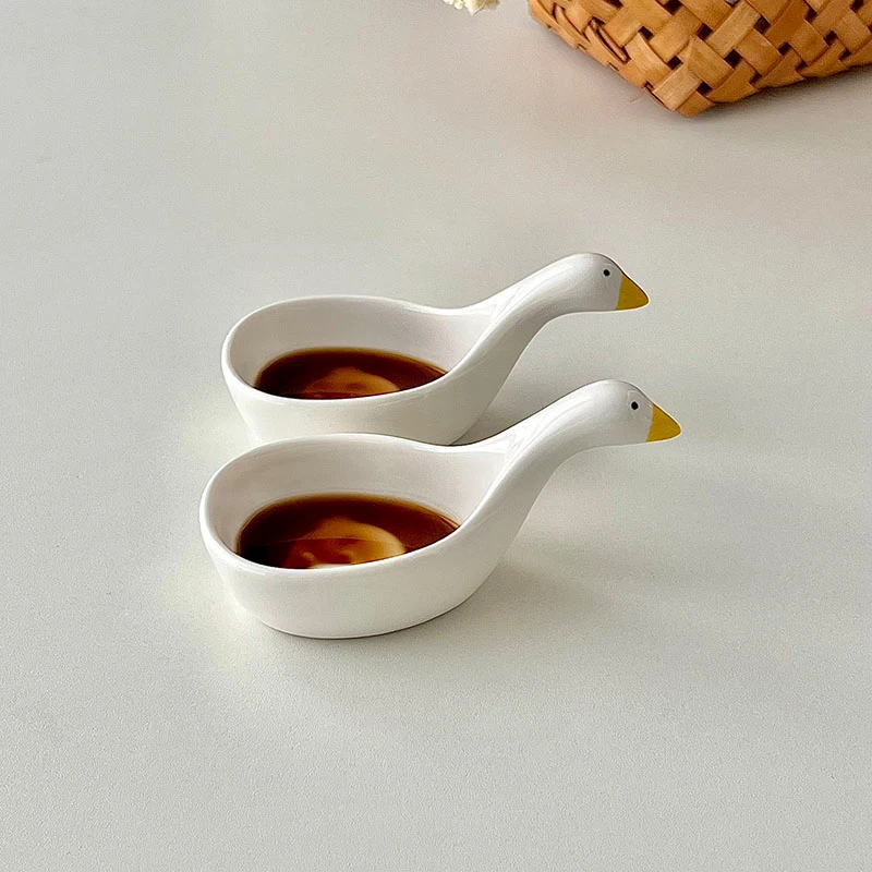 Swan Shaped Seasoning Dish Soy Sauce Plate Ceramic Disc Tomato Holder Salad Dressing Container Creative Table Decoration Home