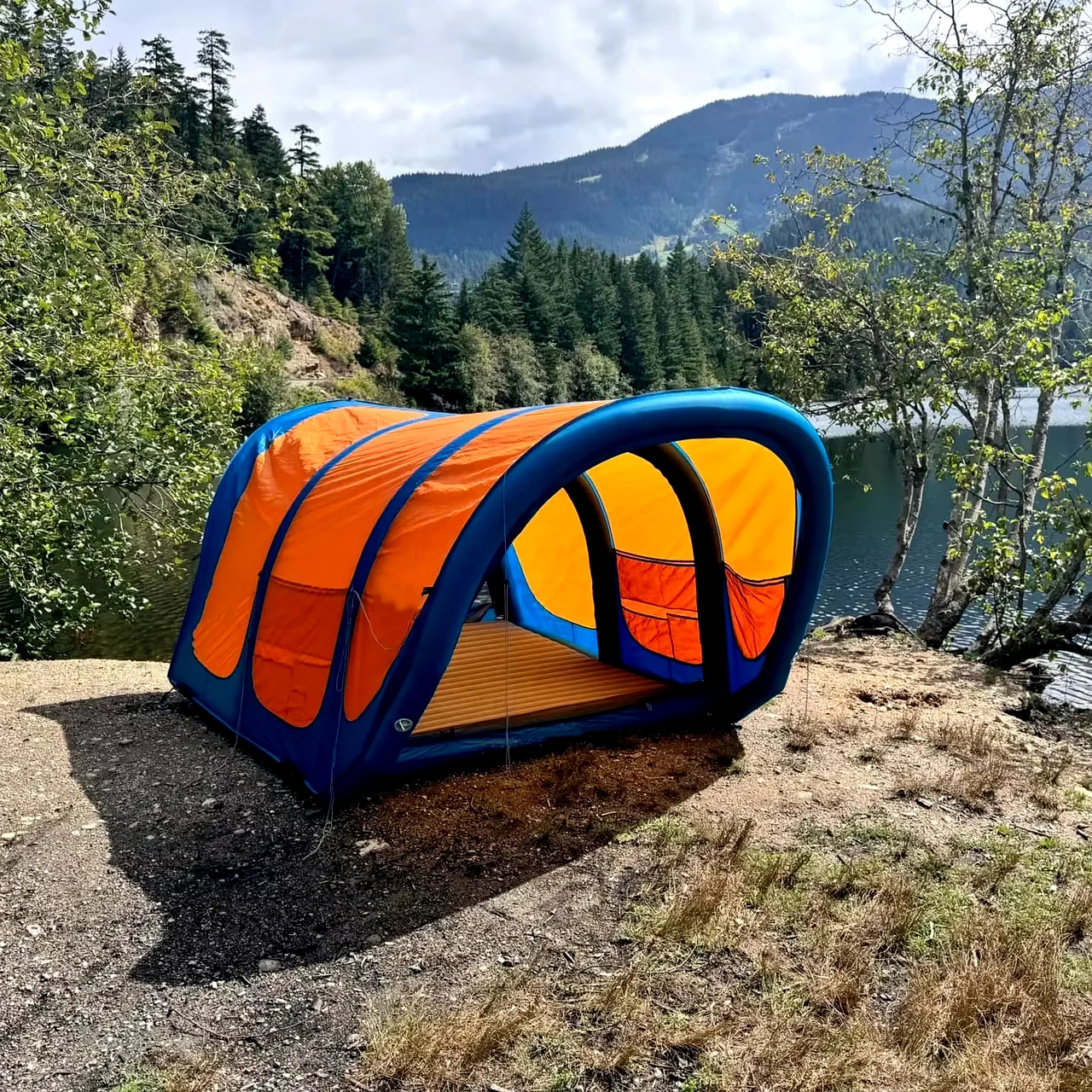 Inflatable Floating Tent 1
