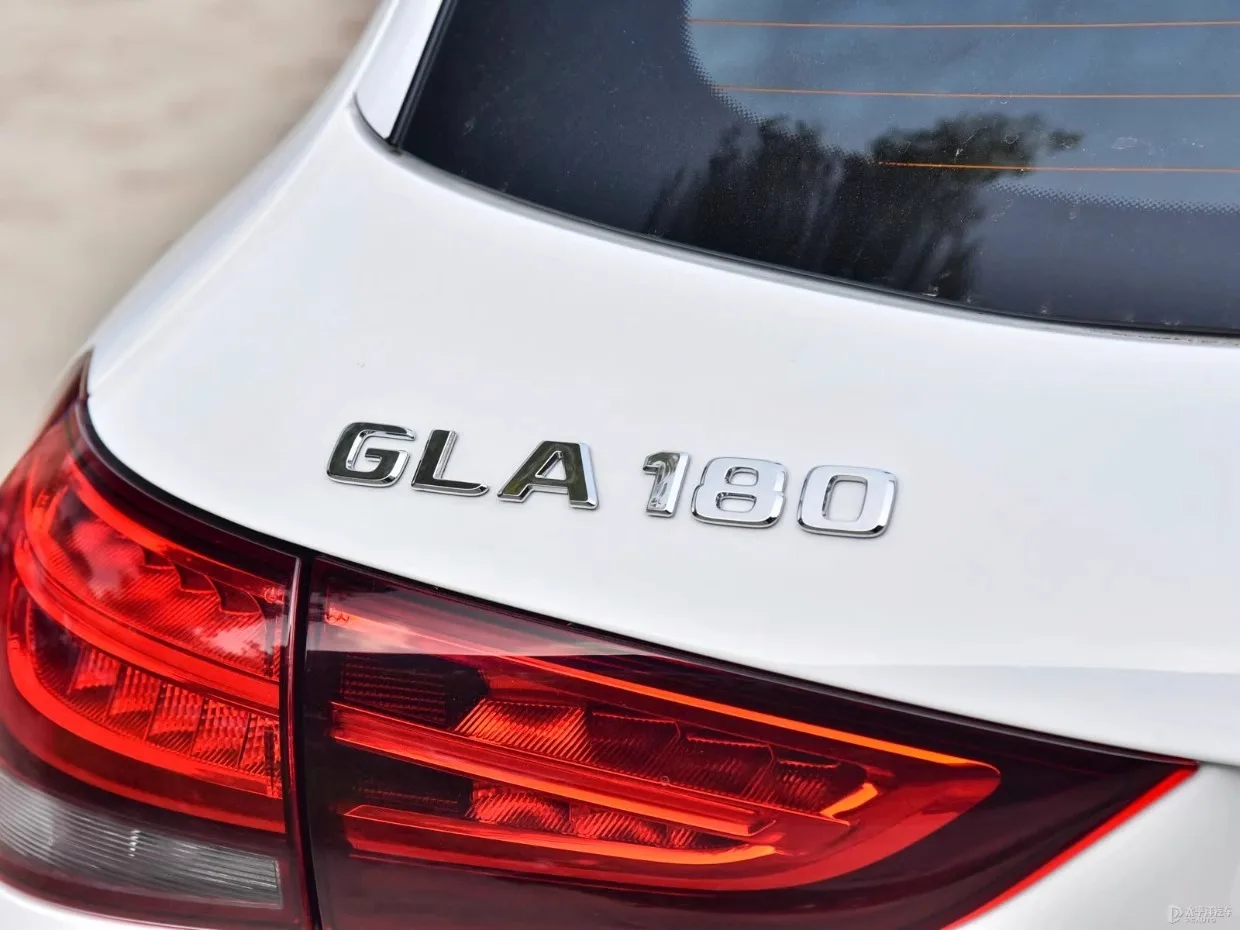 Auto Schwanz Kofferraum Buchstaben Logo Emblem Abzeichen Aufkleber Für Mercedes Benz GLA Klasse 4 MATIC X156 H247 45 GLA250 GLA200 GLA220d GLA250e – Detail 7