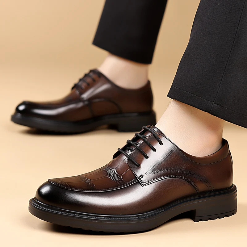 أحذية مكتب أكسفورد للرجال على الموضة عالية الجودة كاجوال من الجلد بمقدمة مستديرة مصممة للأعمال أحذية مشي خارجية