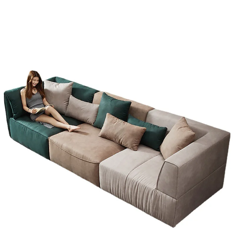 

Современный минималистичный маленький диван для гостиной с широкой технологией