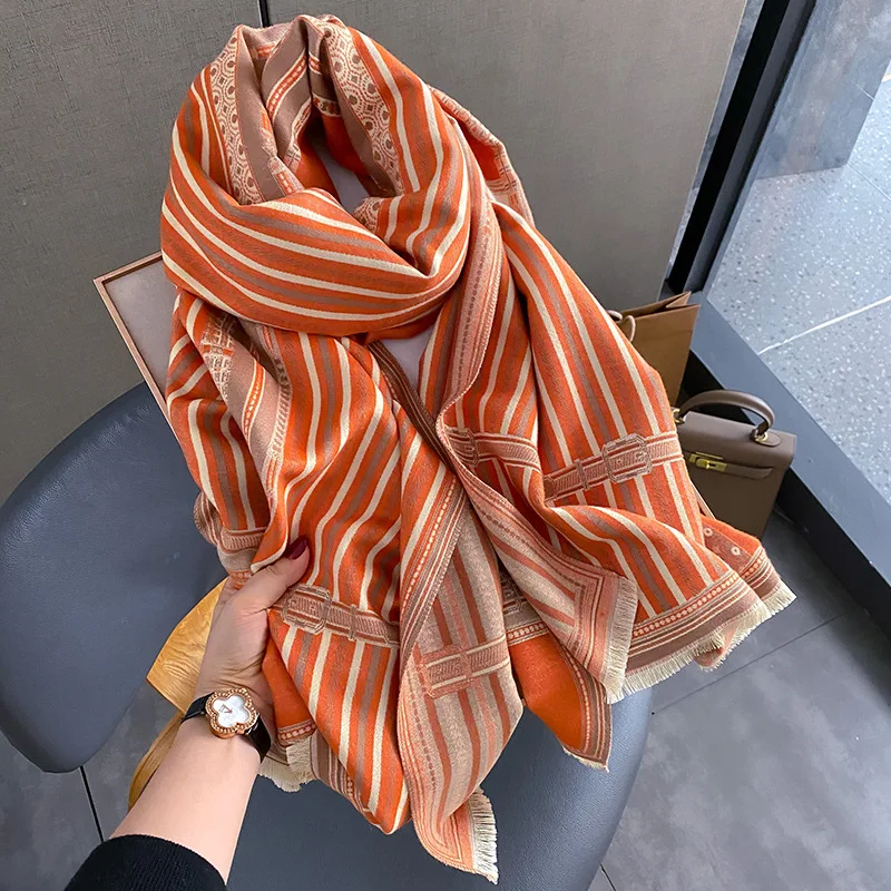 

Luxury Brand Winter Cashmere Scarf for Women Fashion Warm Shawls and Wraps Pashmina Neckerchief Poncho Tassel Bufandas Echarpe