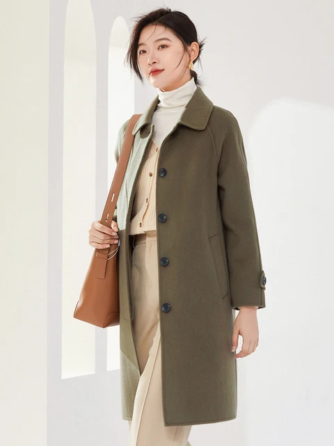 Reversible Wool Coat: Timeless Elegance and Versatility