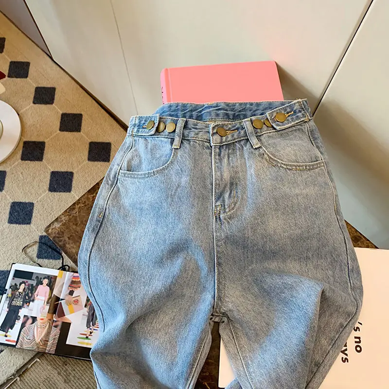 Light Colored Printed Straight Leg Jeans for Women\'s New Niche Korean Version Versatile Loose Fitting Wide Leg Pants