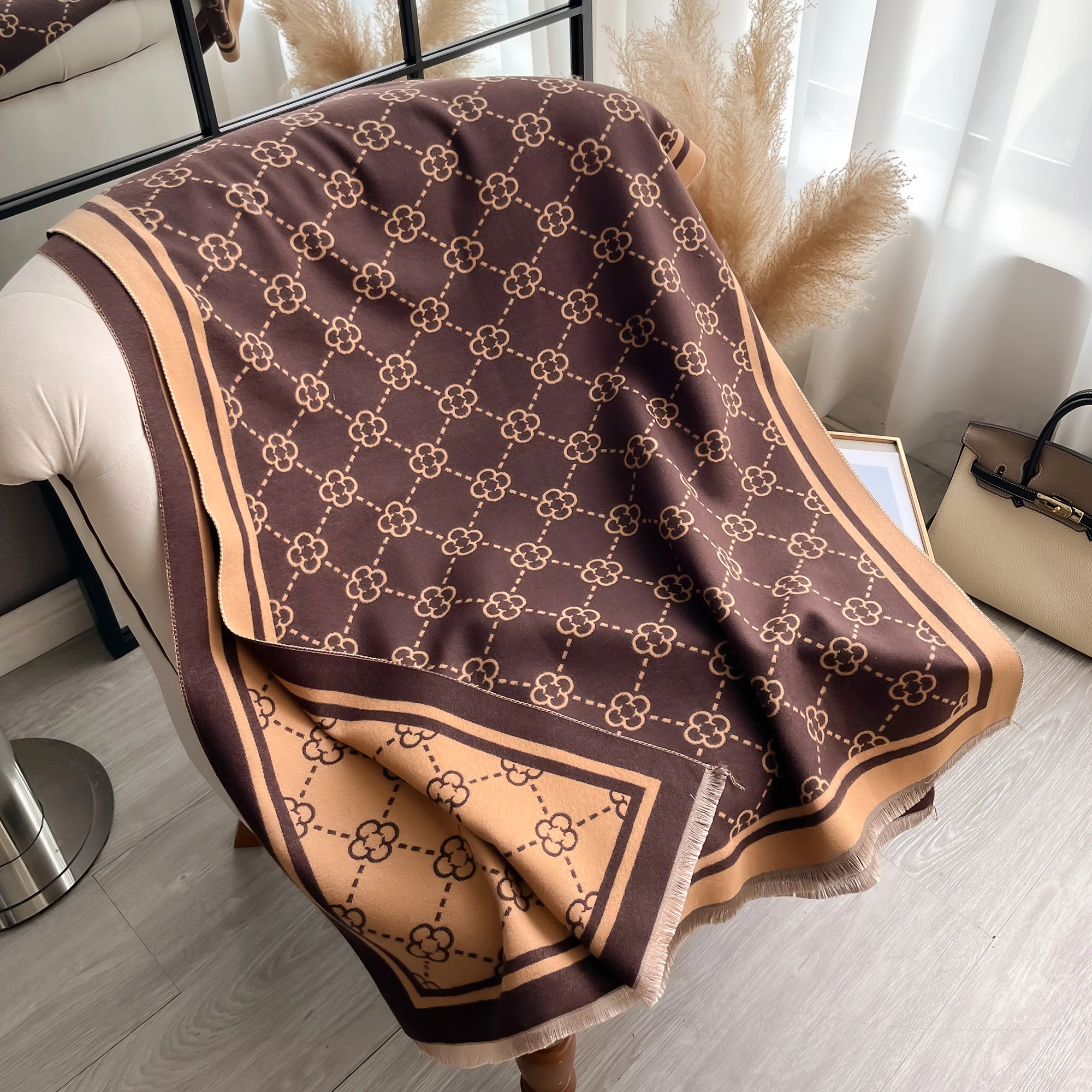 2024 Neuer Eleganter Modischer Imitations-Kaschmirschal mit Jacquardmuster, Winter-Kombination, Warmer Schal für Draußen – Detail 10