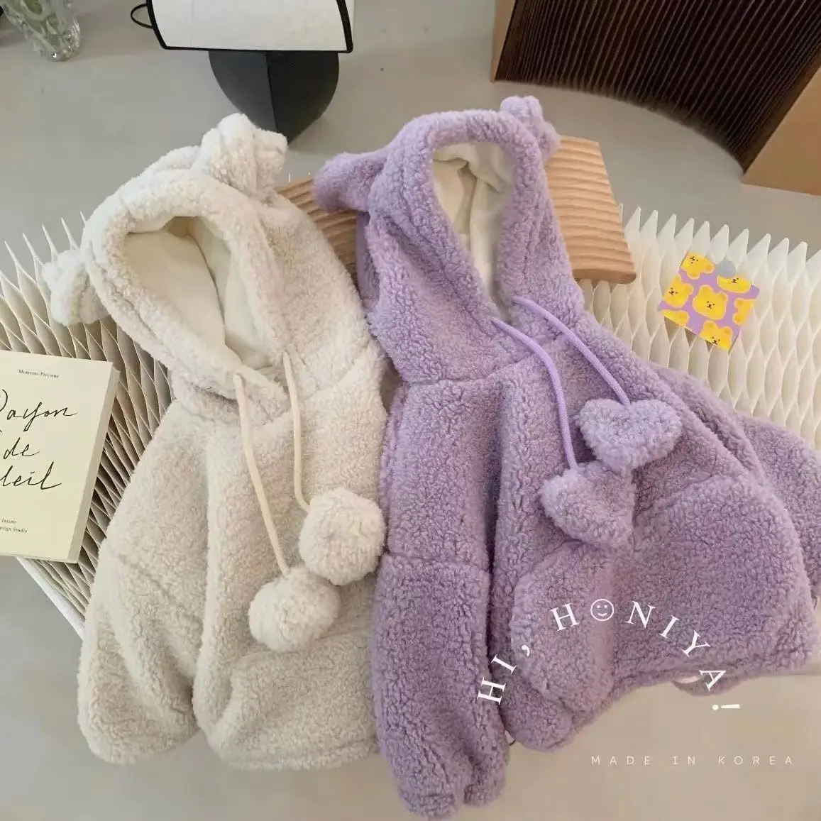 

Hoodies Girls Lambhair Coat Winter New Baby Plush Thickening Hooded Sweatshirts Pullover Soild Lovely Pocket Long Sleeve