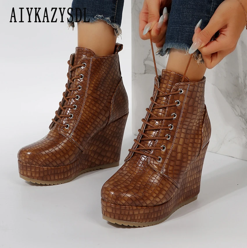 

AIYKAZYSDL Women Lace Up Ankle Boots Women Platform Wedge Heel Short Bootie SnakePrint PU Leather Pumps Autumn Winter Boots 2023