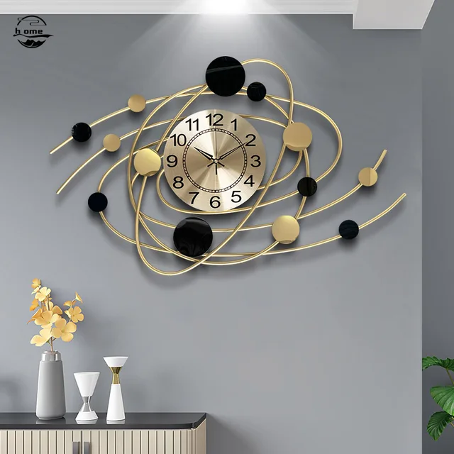 Gold/Black Metal Creative Luxury Wall Clock 1