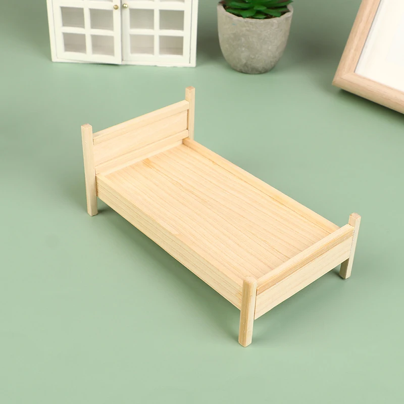 

1Pcs DollHouse Miniature Simulation Bed Model DIY Accessories Scene Furniture Toys