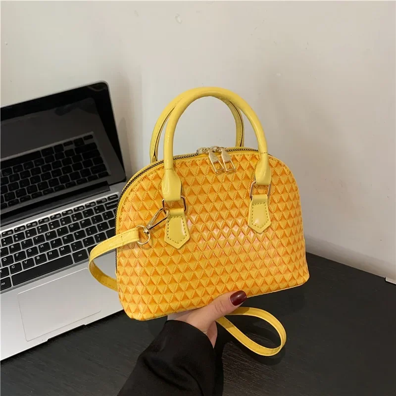 Retro Fashion Hand Carrying Small Shell Crossbody Bag New Small Square Shoulder Bag Texture Candy Color Diamond Grid Handbag