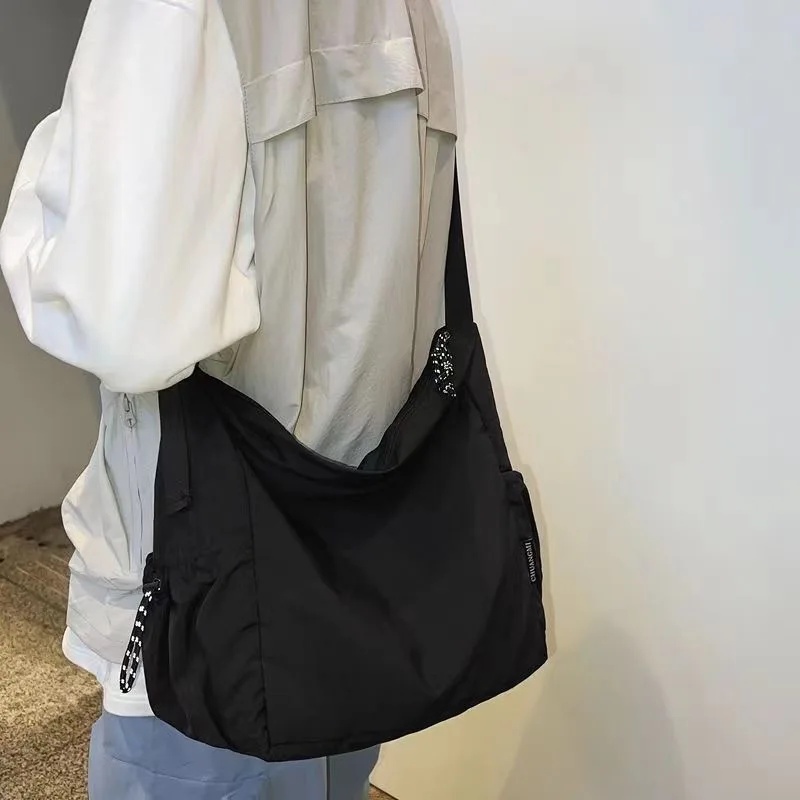 2024 New Japanese style Fashion Crossbody Bag Men's Women's Large Capacity Casual Nylon Tote Bag Single shoulder shopping bag