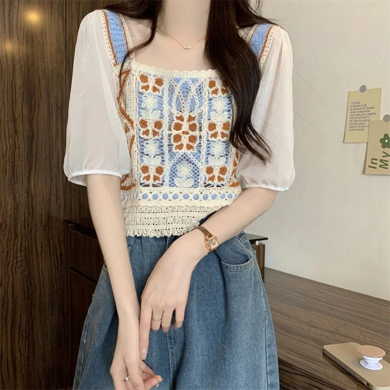 

French chic small fragrance top with hollowed out hook flower knitted short sleeved shirt for women's summer design sense niche