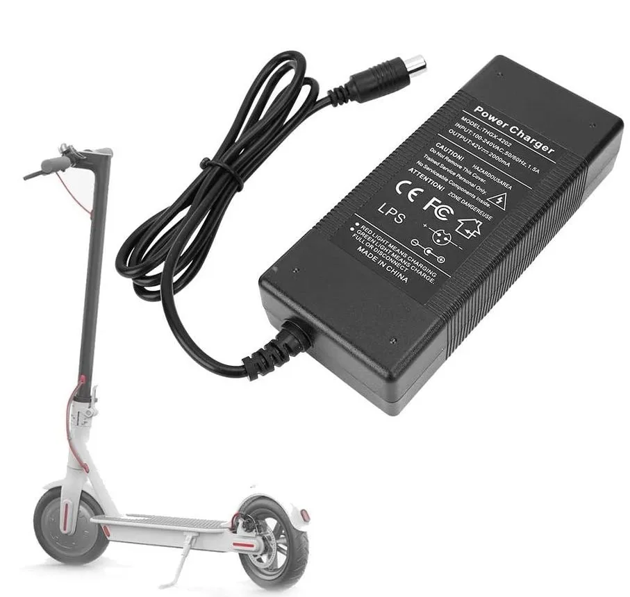 Chargeur compatible pour Xiaomi M365, 1S, Pro2 et M365 Pro - 42v 1.7a / 2a  modèle Standard charger