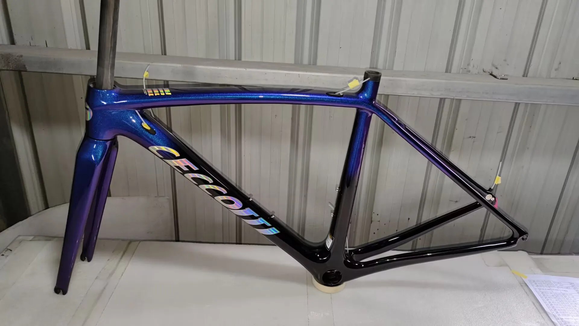 AeroT1000 Carbon Road Bike Frame, V Rim Brake, PF30 Light, 130mm Rear, 700CC, Wheel Race Cycling, Top Selling,