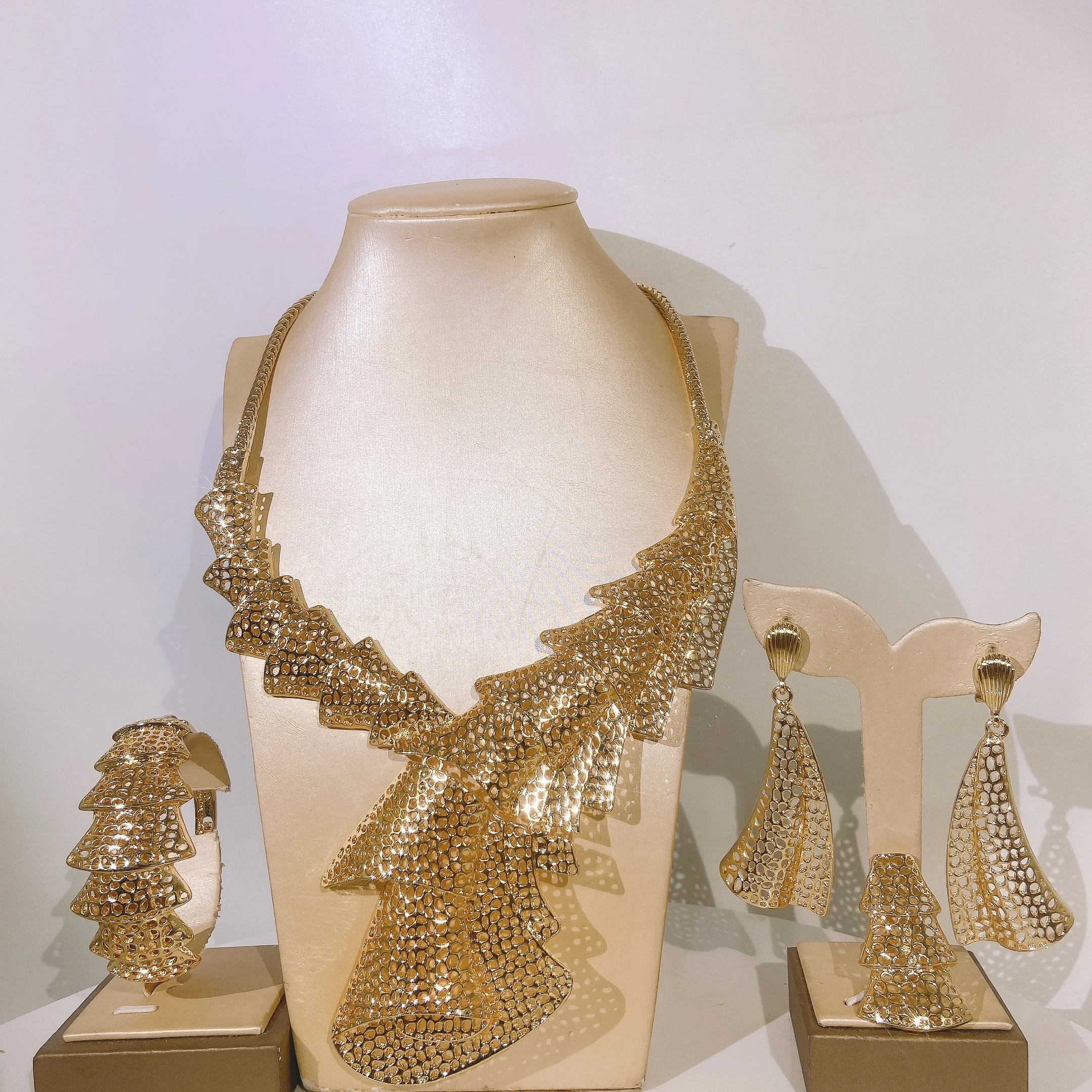 

Africa Women's Jewelry Set Italian Design Necklace Earrings Bangle Ring Nigeria Style Free Shipping