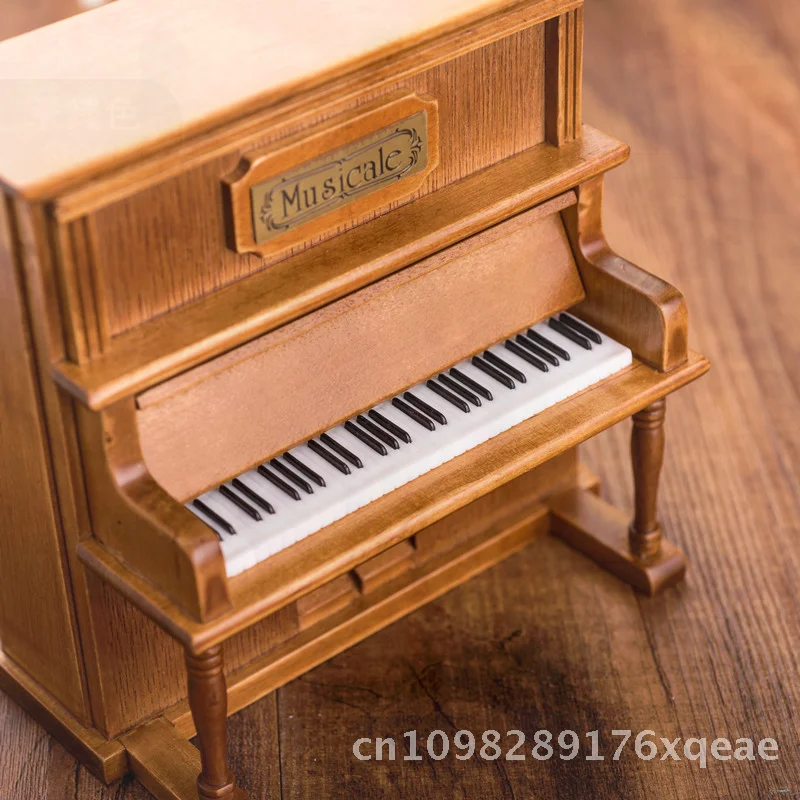 Slide image 5f6760b99e104823b3b28657ec07e41d