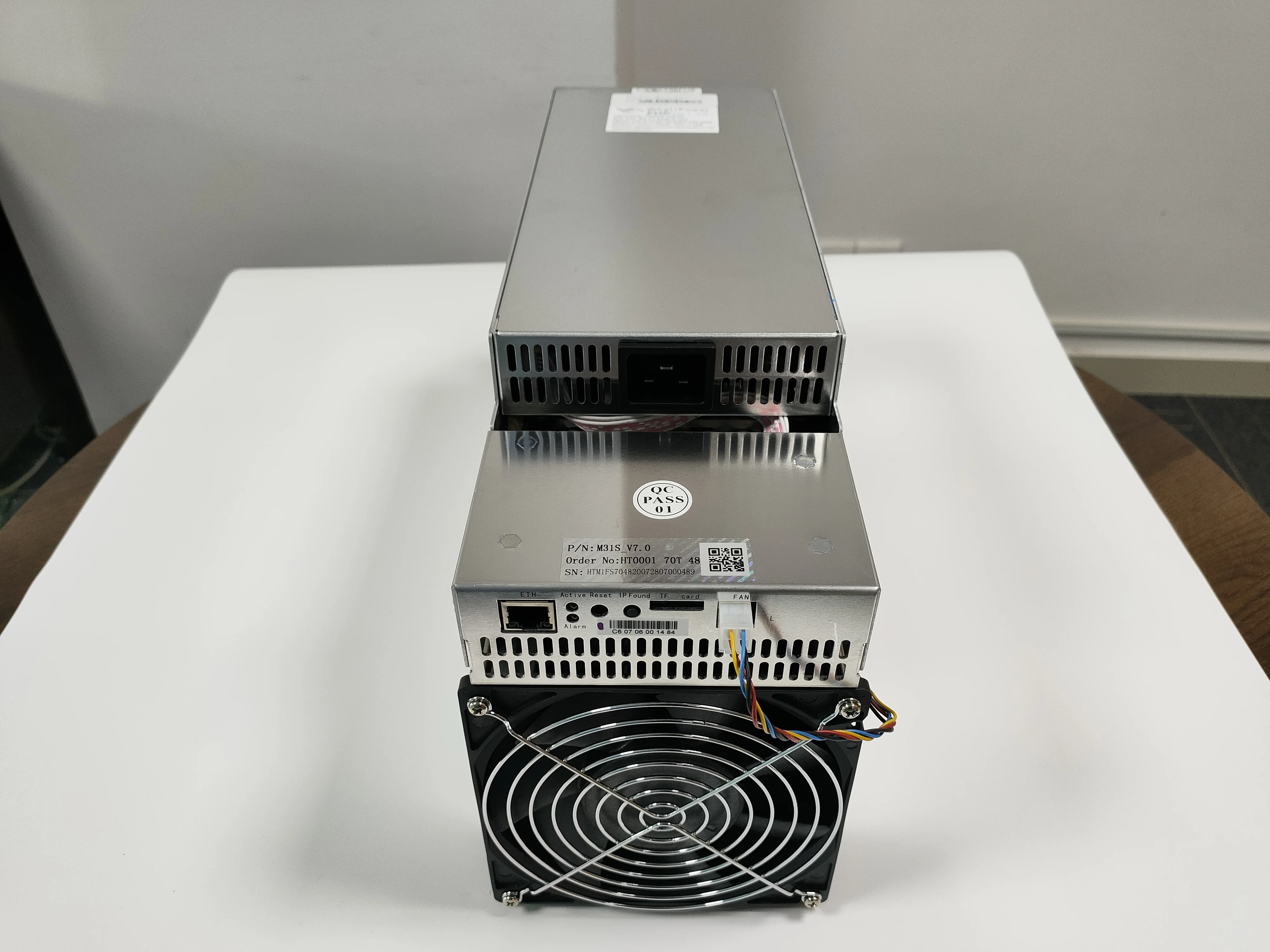 Рисунок 2 - Майнер биткоинов Whatsminer M31S