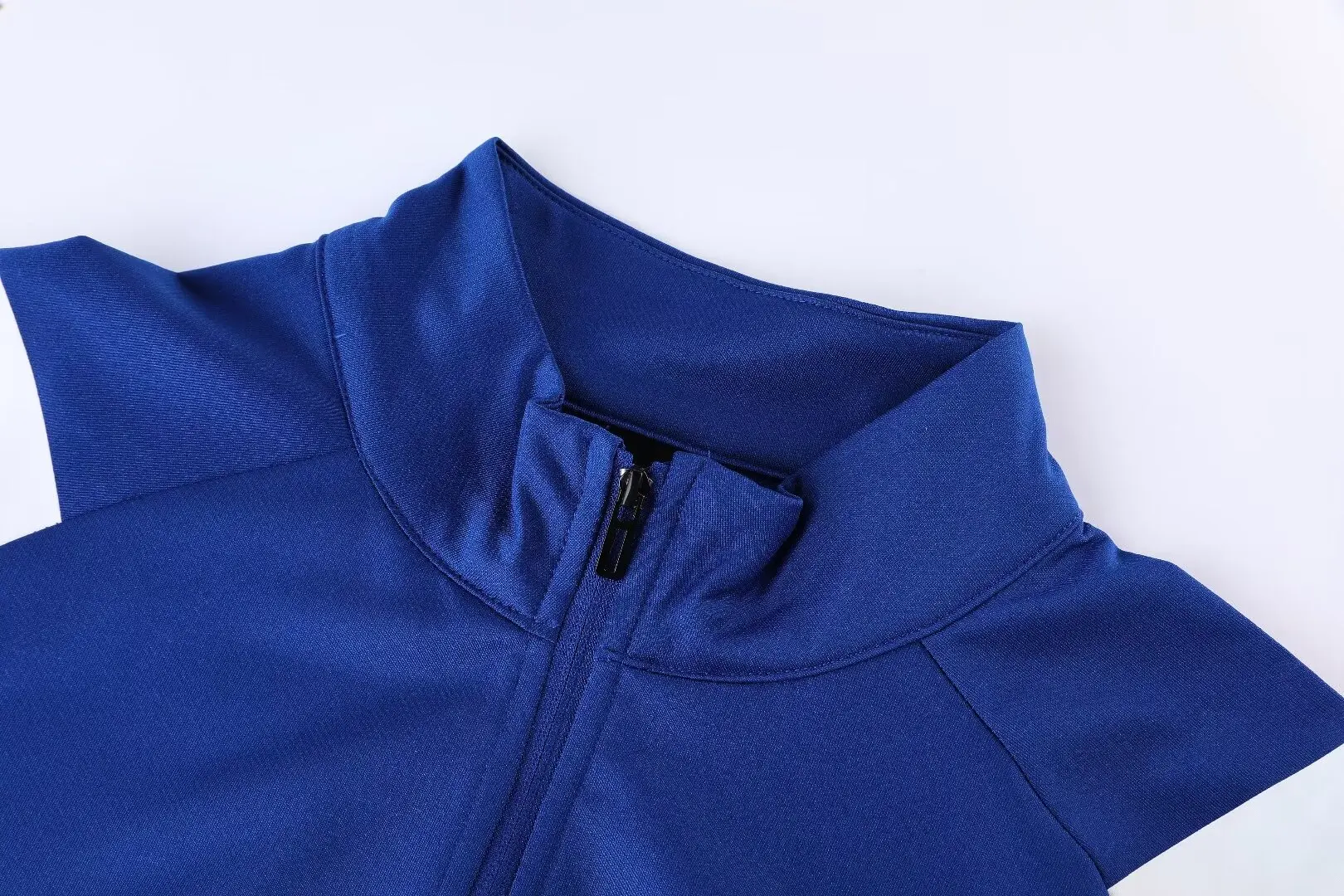 Men and Kids sports set multicolor Fans Half Zipper Jacket Training wear games Jerseys Soccer Kit Tops and trousers Casual Wear