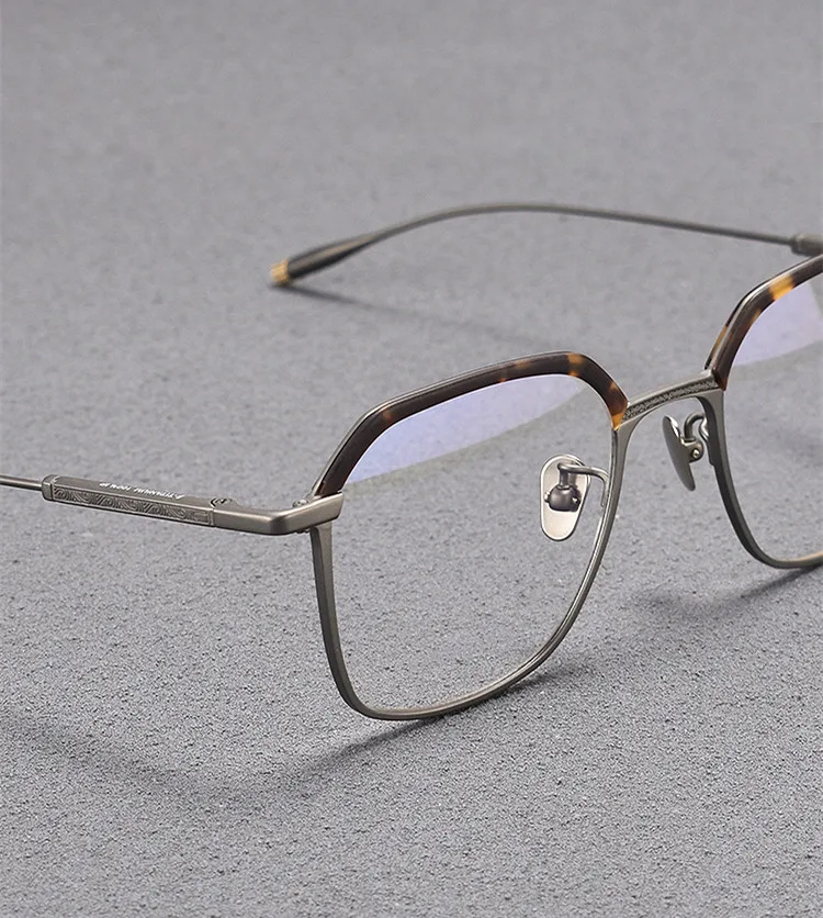 Aimee Unisex Eyeglasses Display 2