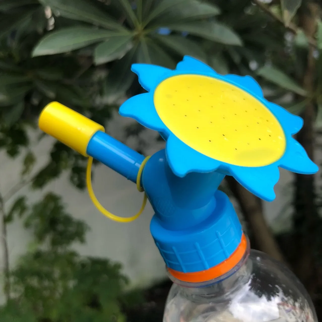 Watering can 2-In-1 Bottle Cap Sprinker Home Garden Mini Watering Can Double Head Water Spout Bonsai Nozzle Indoor Outdoor Seedling Plant