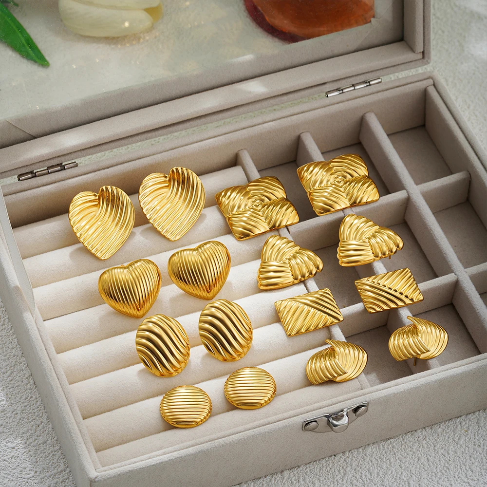 p217c【18金仕上げ✧】ハートドロップピアス　高品質　５Aダイヤ　ギフト Creative Heart Round Drop Earrings for Women 18k Gold Plated