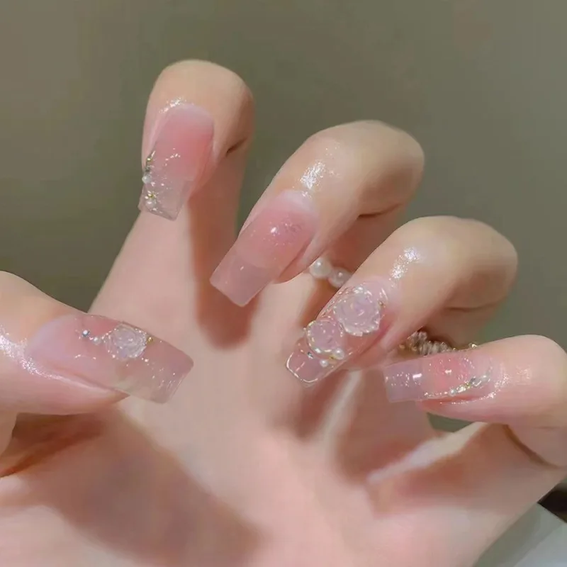 24Pcs 웨어러블 관 가짜 손톱 팁 나비 동백 디자인 빨간색 긴 발레리나 거짓 손톱 손톱 아트 매니큐어에 누르기