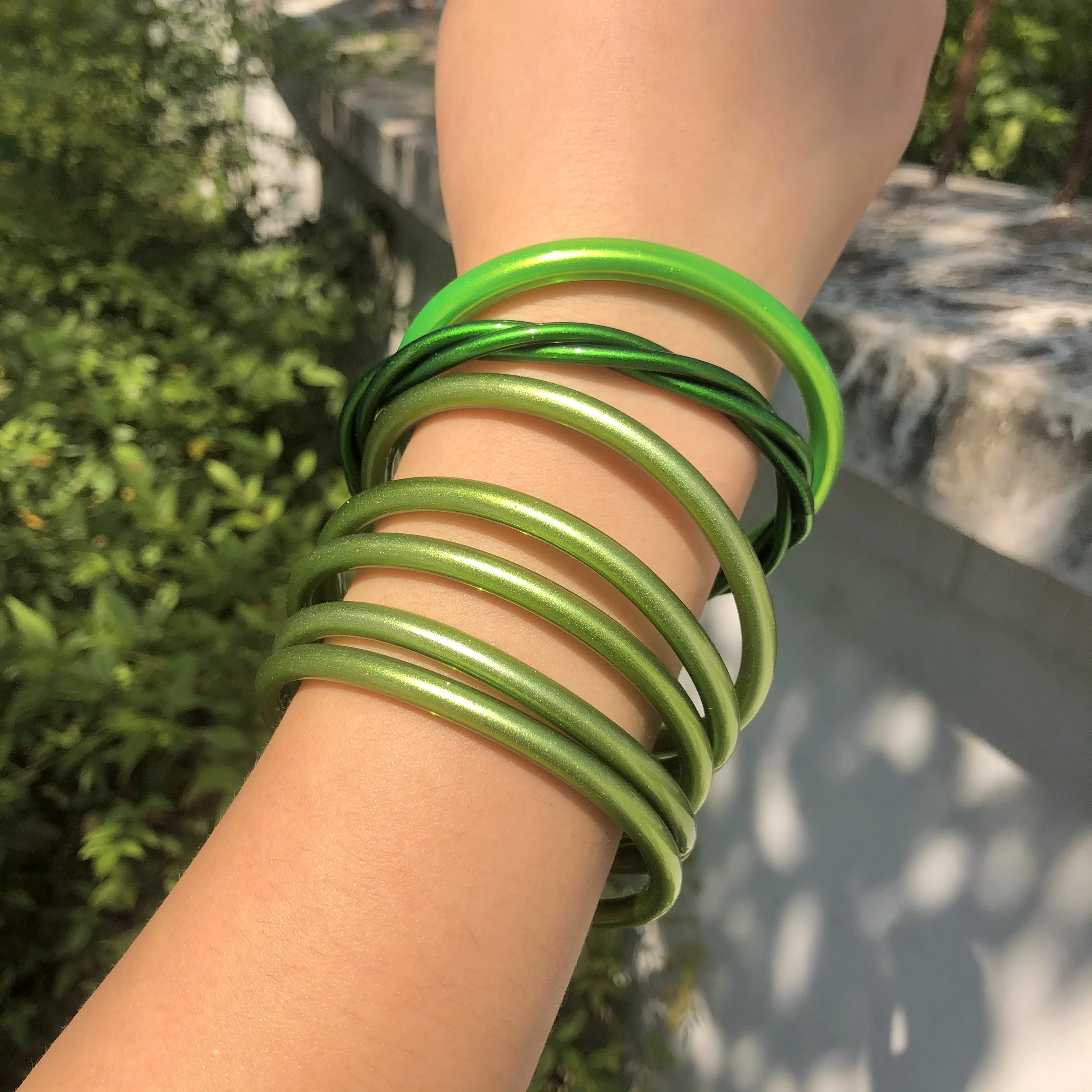 Bangle Bracelet for Women Girls 21 Colors Bowknot Glitter Filled Jelly Silicone Buddhist Rush Bracelet Gift
