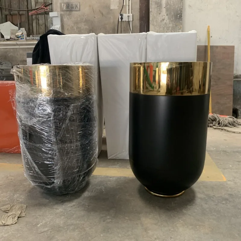 

Two piece minimum Electroplating gold round drum stainless steel pot bowl pot European and American gold hotel flower pot man