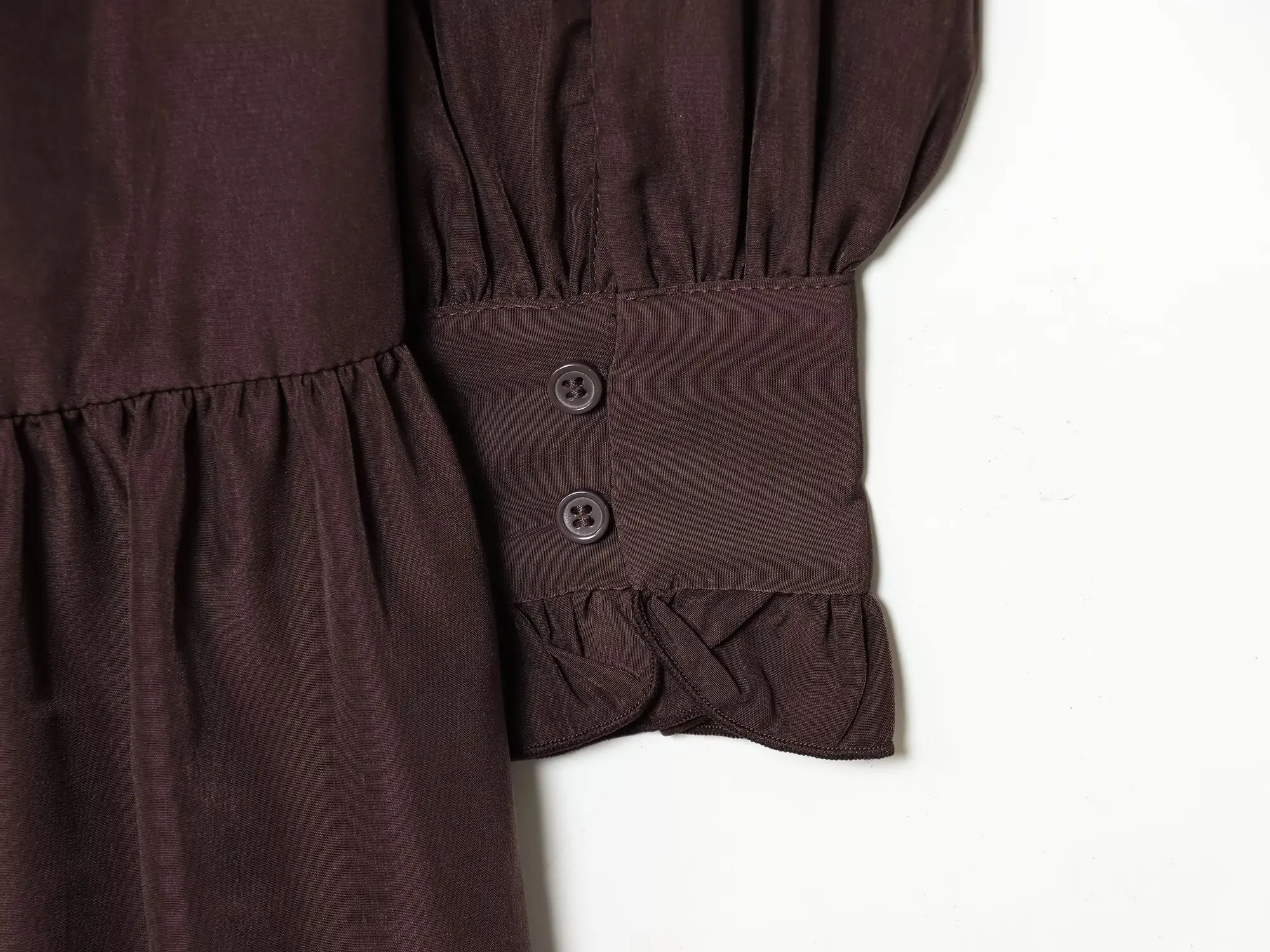 HH Damen Frühjahrsmode Faltenkleid mit Spitzenverzierung Langarm Einreihiges Schnürkleid Lässiges Midikleid – Detail 15