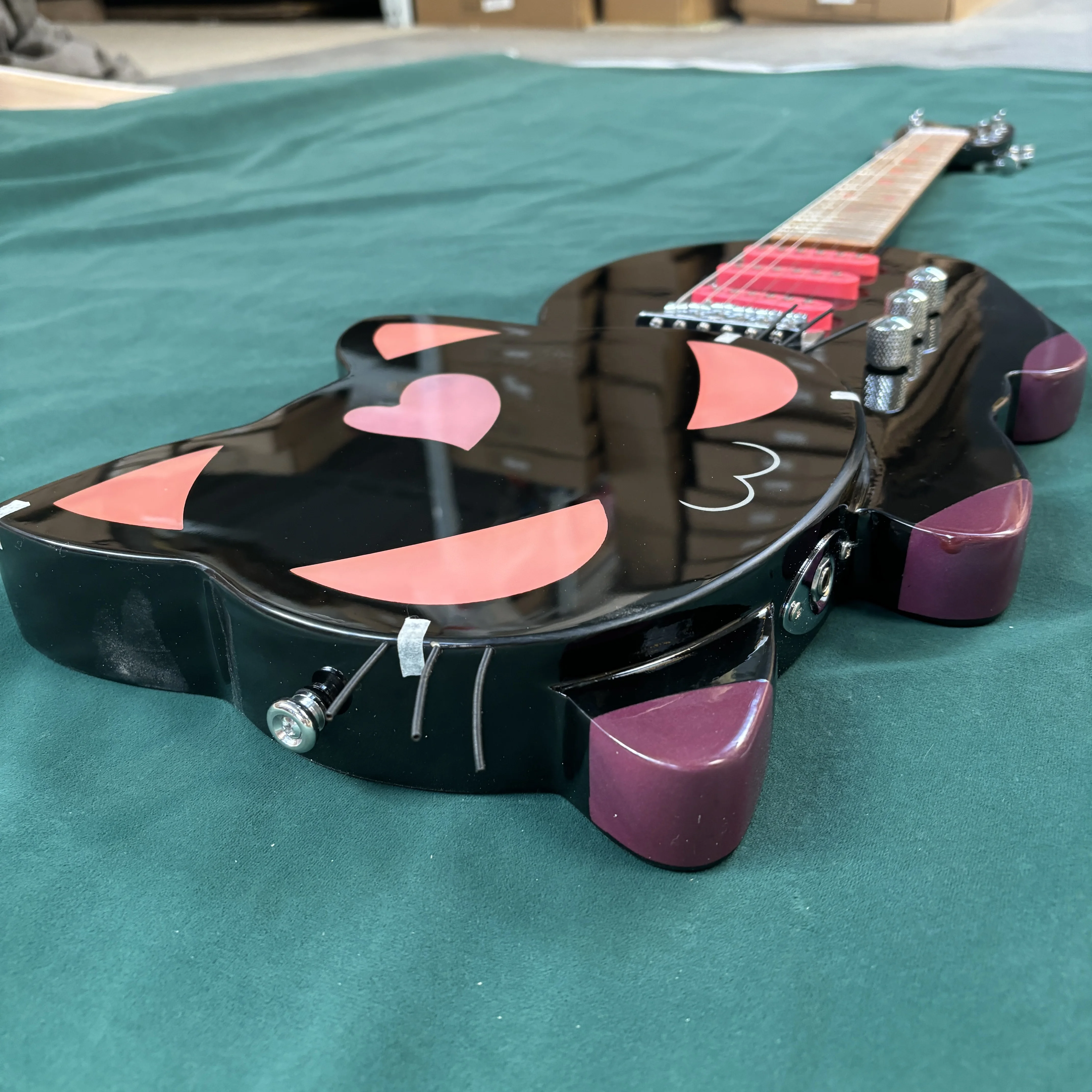 ギター cat 6-string Black Electric Guitar, Cat Shaped, Cute Guitar