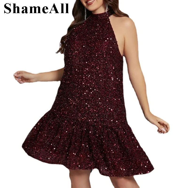 

Сексуальное женское платье с лямкой на шее