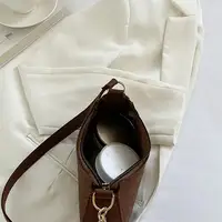 Mini sacs à bandoulière pour femmes, sacs à main en feutre tendance pour femmes, sacs sous le bras au design avancé, mini sacs selle 6