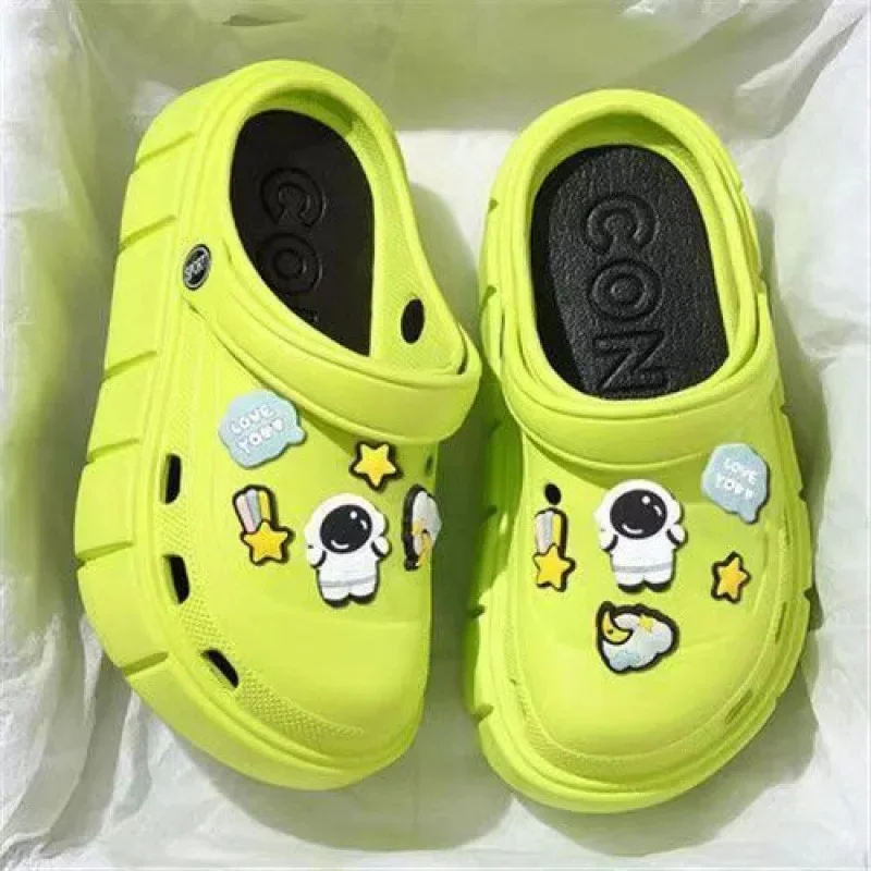 105 cave shoes spaceman-Green