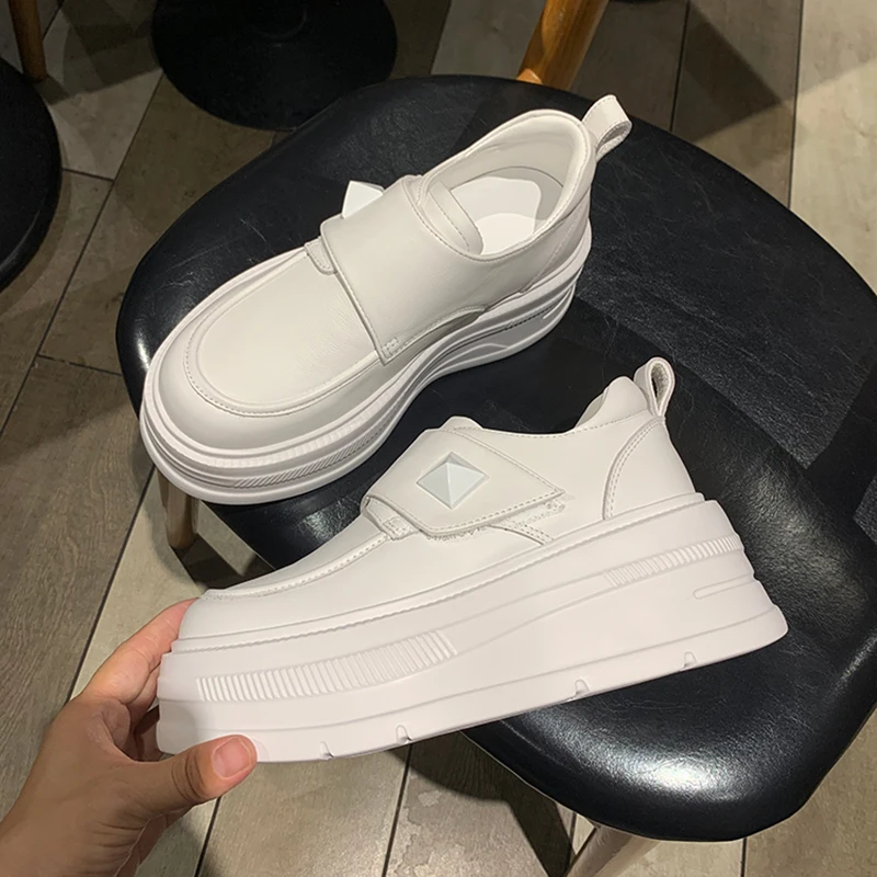 Women's Large Rivet Loafers Shoes Hook&loop Comfortable Shoes Fashion Outdoor Multifunctional Sport Shoes ToeLayer Cowhide 1