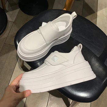 Women's Large Rivet Loafers Shoes Hook&loop Comfortable Shoes Fashion Outdoor Multifunctional Sport Shoes ToeLayer Cowhide 1
