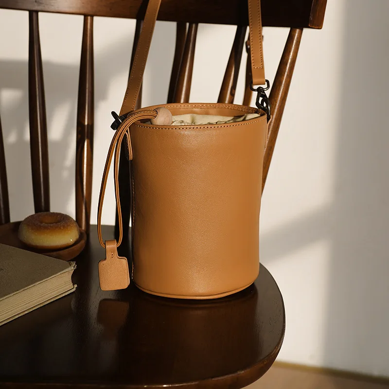 

2023 New Genuine Leather Women's Bag Premium Feel Bucket Bag Simple and Fashionable Crossbody Bag