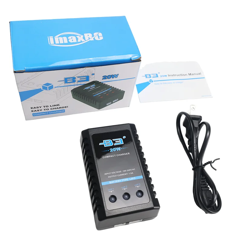 Vue arrière du chargeur multiport avec prise EU/US interchangeable