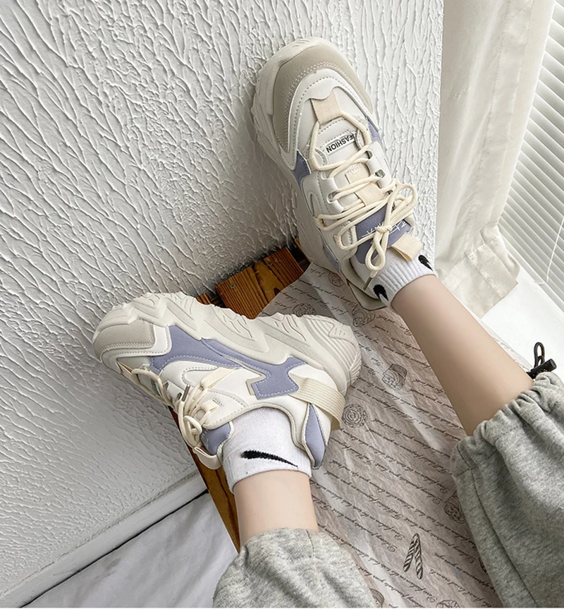 2022 Women Shoes Designer Sneakers Fashion Outdoor Ins Causal Lace Up Shoes Female Ladies Footwear Size 35-40