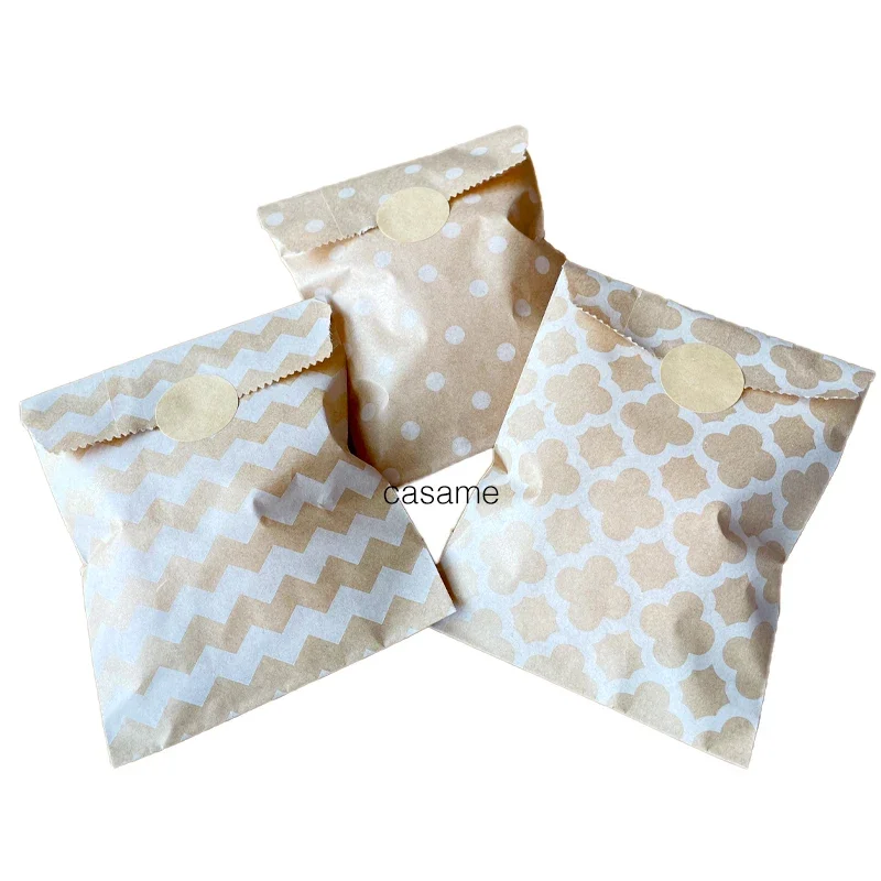 25 Stück Kraftpapiertüten Süßigkeiten Keks Popcorn Verpackungsbeutel Braun Weiß Dot Wave Gebäckpapier Hochzeit Party – Detail 2