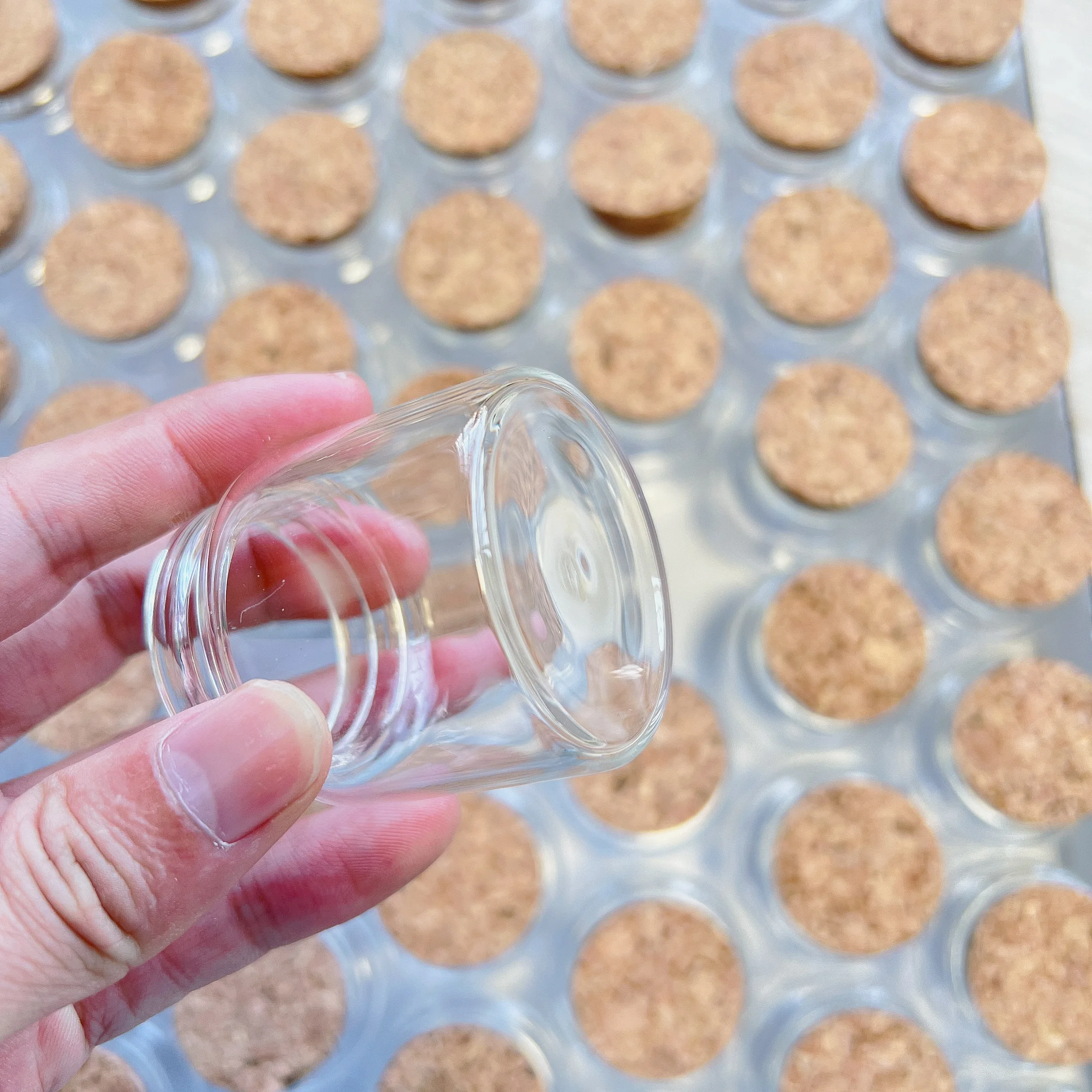 12pcs 33x47x50mm Glass Bottles Clear Drifting Christmas Small Cork Stoppers Wedding Jars Birthday Party 50ml Wishing Bottle 4
