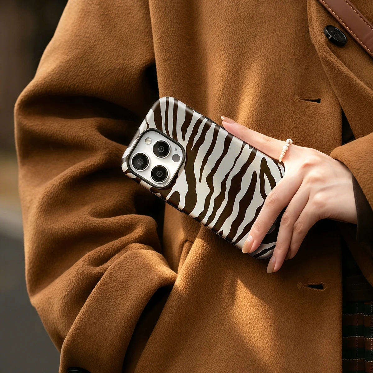 Korean Zebra Stripe Hard Bumper Phone Case - Brown and White