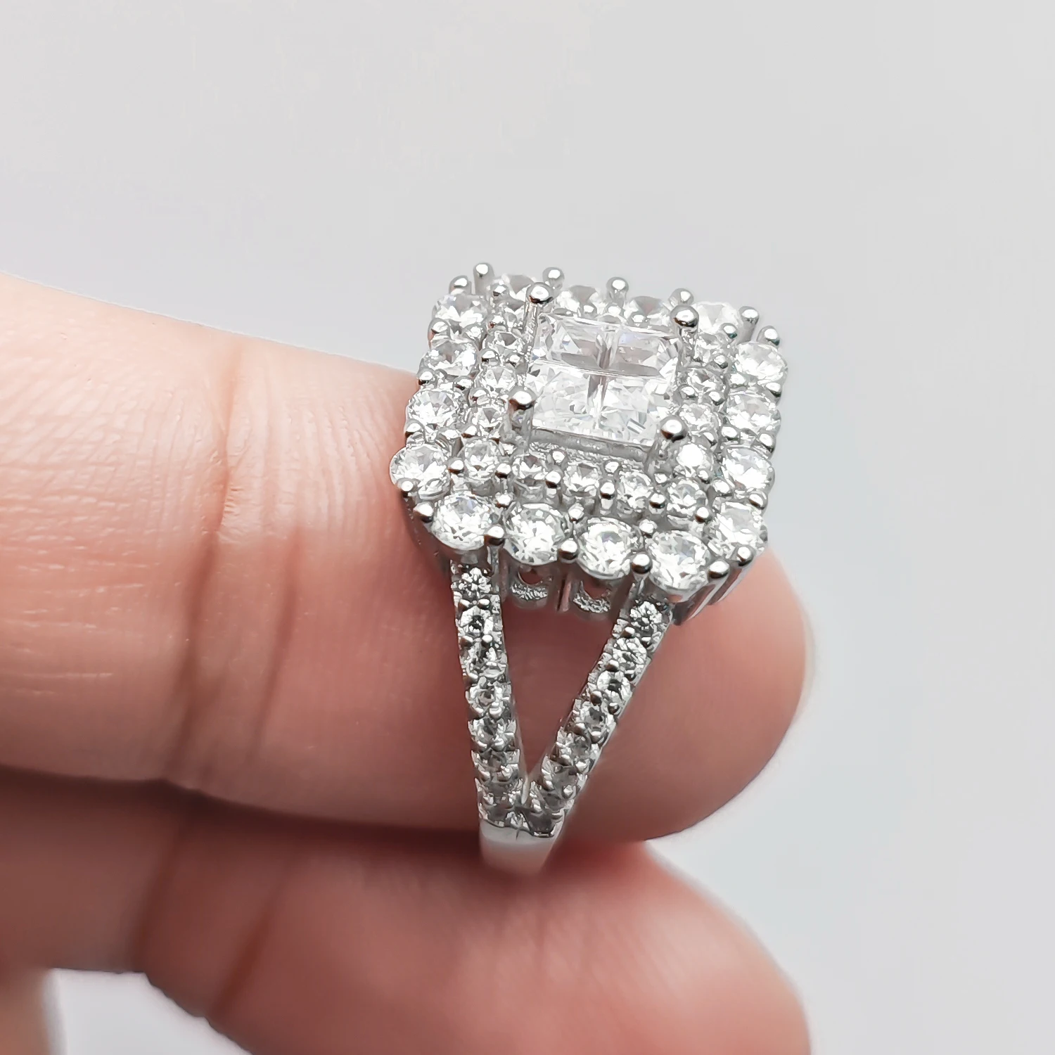 

HESHI 925 Sterling Silver White Zircon Inlaid Square Huge Gem Adjustable Open Wide Rings for Men Women Wedding Party